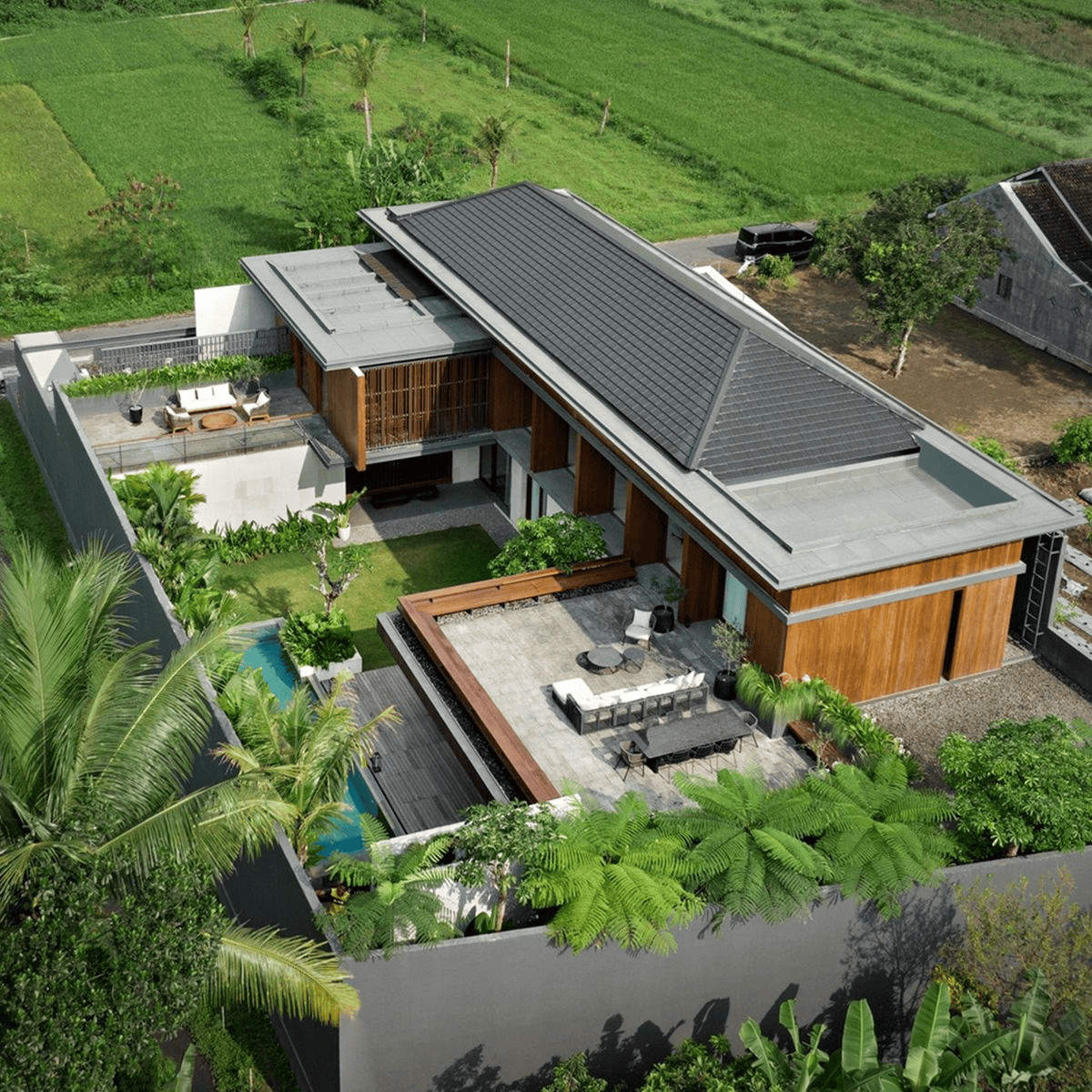 mau-nha-chu-l-2-tang-34