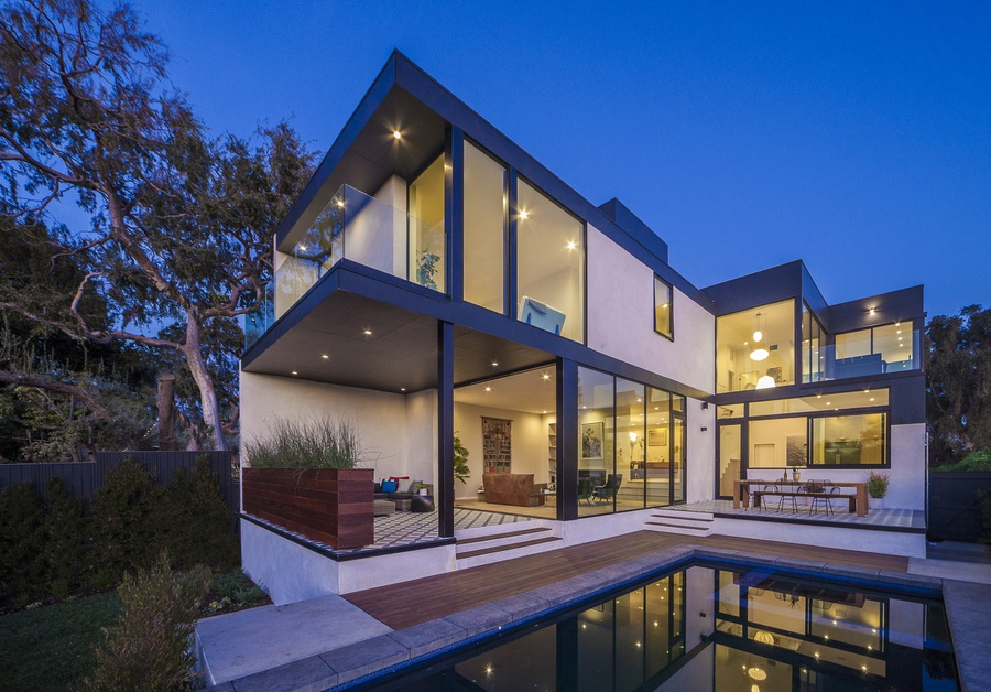 mau-thiet-ke-nha-chu-l-2-tang-80m2-11