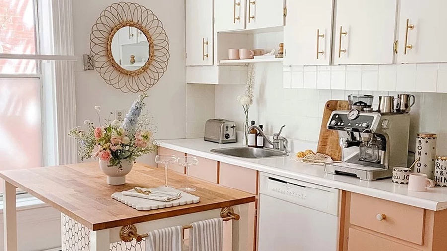 Một góc phòng bếp Vintage được decor nhẹ nhàng, lãng mạn với tone trắng - hồng pastel