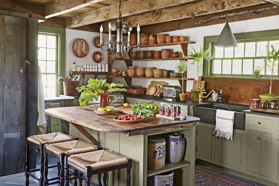 Những yếu tố xưa cũ được lồng ghép khéo léo trong căn bếp Vintage sở hữu sắc xanh chủ đạo